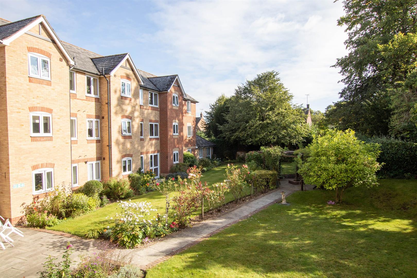 1 Bedroom for sale in Saffron Walden Cheffins Saffron Walden Sales